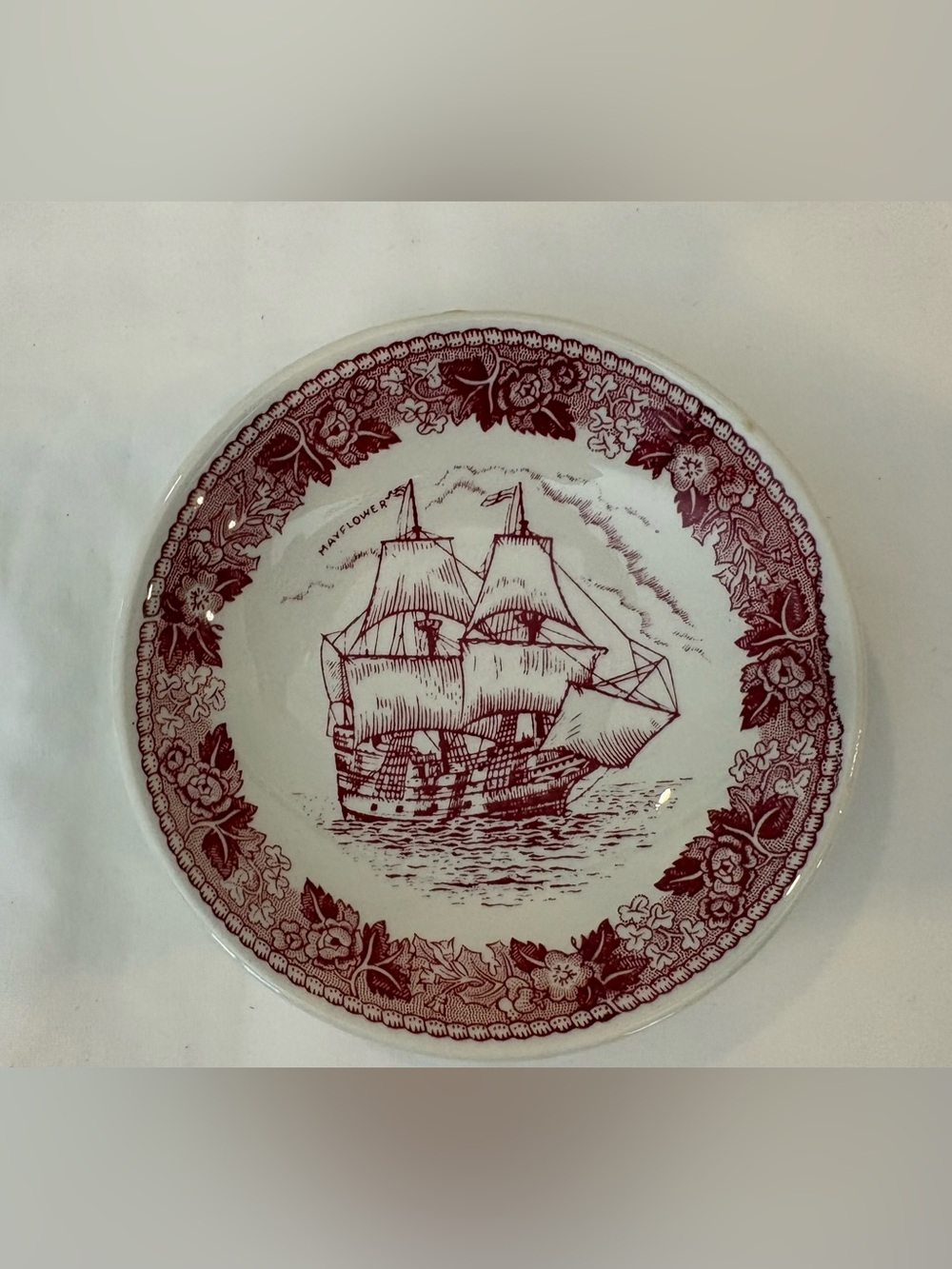 Old English Staffordshire Mayflower Jon Roth Sauce/Condiment Bowl Red White 4”